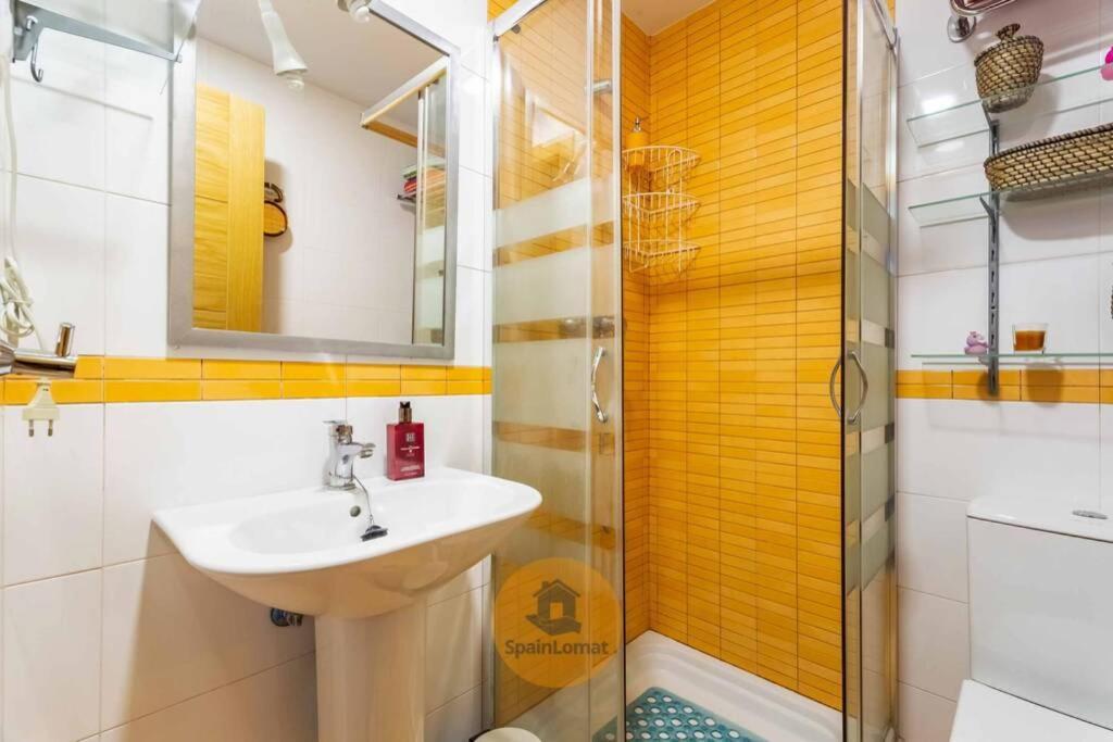 Apartamento Con Amplia Terraza En Fuengirolaアパートメント エクステリア 写真