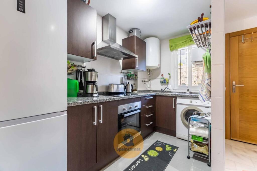 Apartamento Con Amplia Terraza En Fuengirolaアパートメント エクステリア 写真