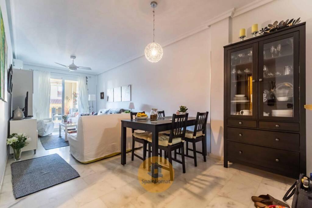 Apartamento Con Amplia Terraza En Fuengirolaアパートメント エクステリア 写真