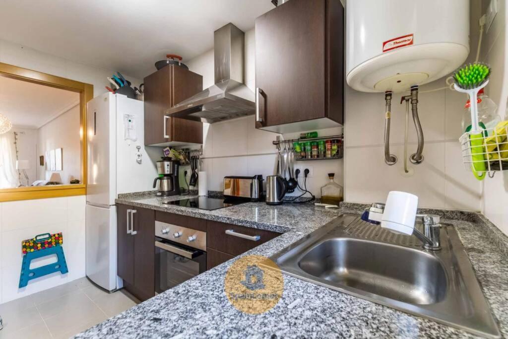 Apartamento Con Amplia Terraza En Fuengirolaアパートメント エクステリア 写真