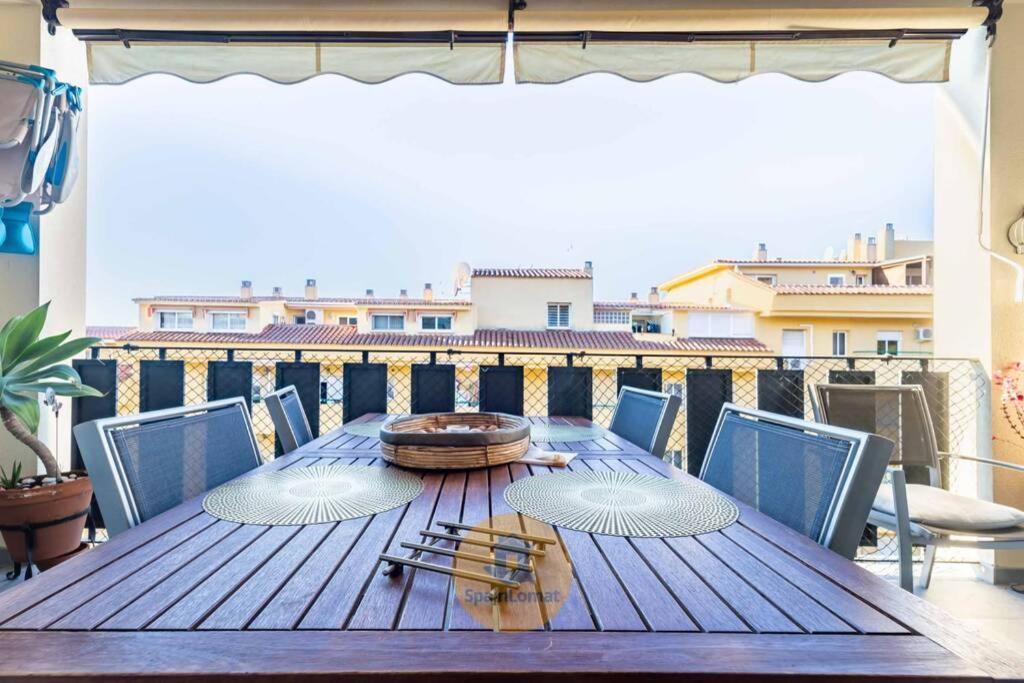 Apartamento Con Amplia Terraza En Fuengirolaアパートメント エクステリア 写真